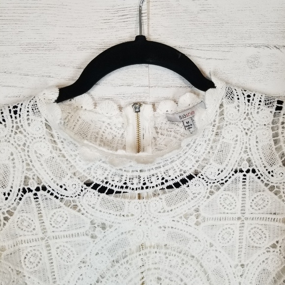 BLASHE Lace Long Sleeve Scallop Top Size Medium - Picture 5 of 6